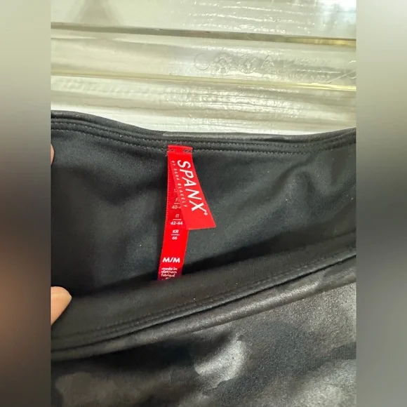 SPANX Faux Leather Leggings High Waist Camo Matte Black 20185R - Picture 9 of 10